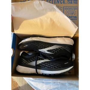Brooks ghost 13 size 7.5 wide